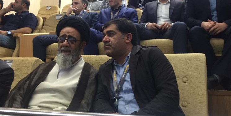 وقتی امام جمعه فوتسالی باشد!+عکس