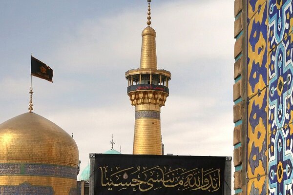 زائران از راه دور به امام رئوف (ع) عرض ارادت کنند