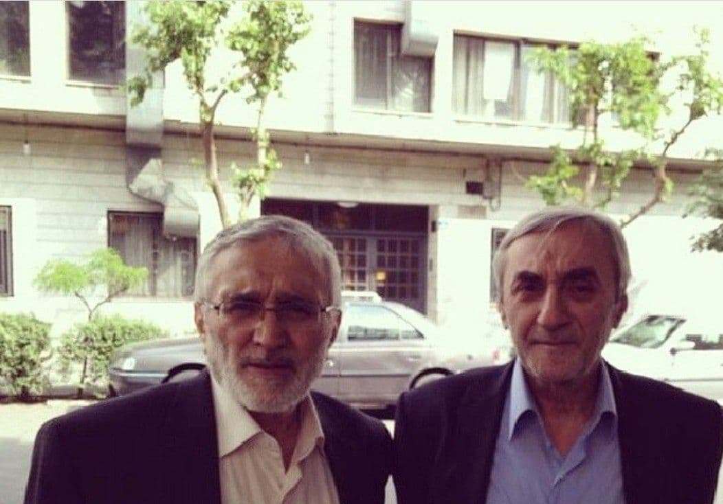 حاج منصور ارضی در سوگِ برادر+عکس