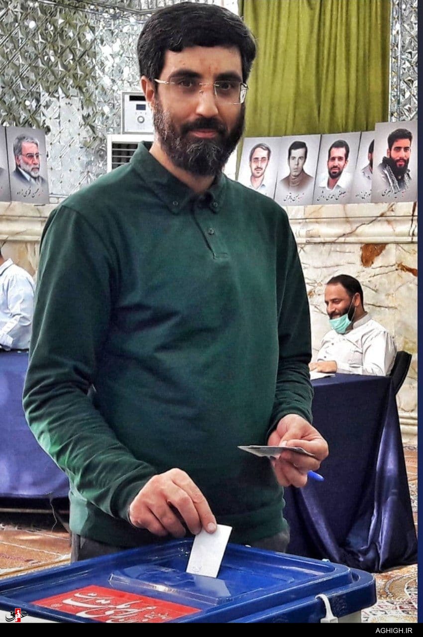 حضور مداحان و سخنرانان پای صندوق رأی+تصاویر