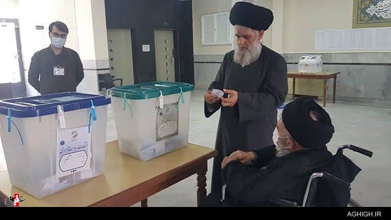 حضور مداحان و سخنرانان پای صندوق رأی+تصاویر