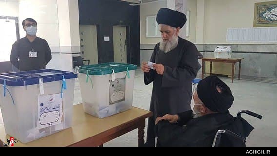 حضور مداحان و سخنرانان پای صندوق رأی+تصاویر