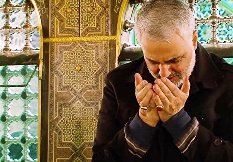 عزاداری حاج قاسم در حرم حضرت رقیه+فیلم