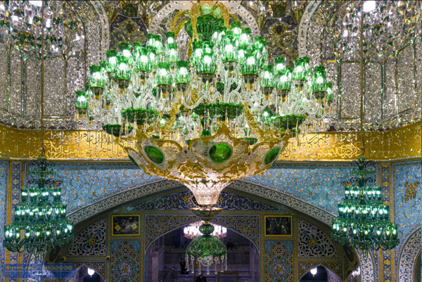 چلچراغ بالای ضریح امام رضا(ع) تعویض شد+عکس