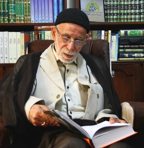 ساواک: این مداح را هر جا دیدید با تیر بزنید