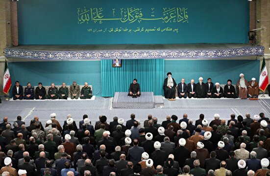 دیدار رمضانی مسئولان نظام با رهبر انقلاب