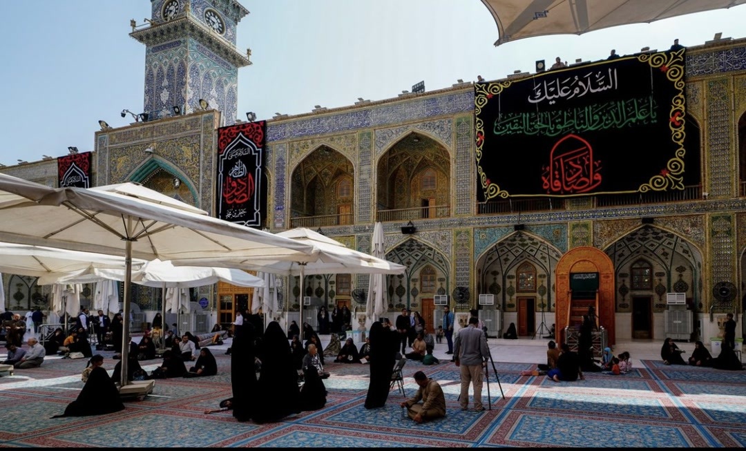 ایوان نجف سیاهپوش شد+عکس