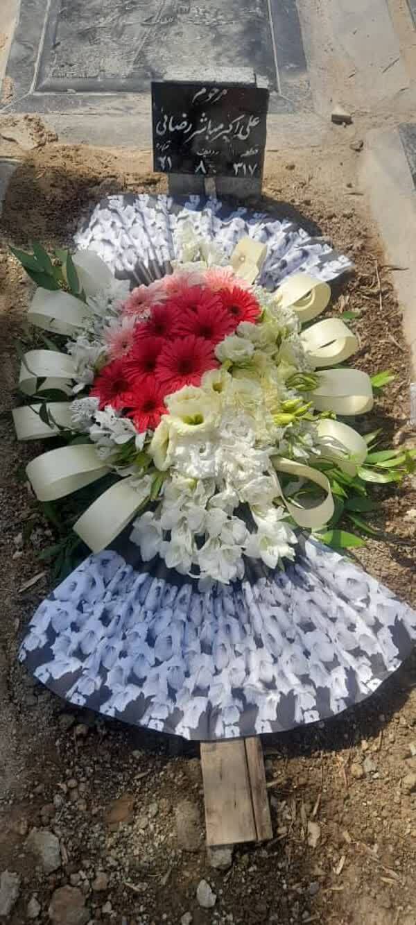 پیرغلامی که بالا رفتن اعمالش را دید پیرغلامی که بالا رفتن اعمالش را دید