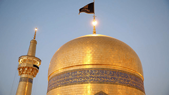 حرم امام رضا(ع) سیاه پوش عزای خواهر+فیلم