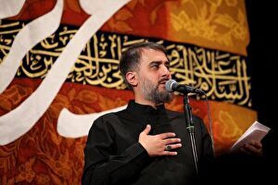 اذان گفتن حاج محمد حسین پویانفر در شب اربعین در کربلا