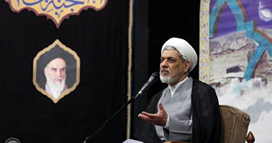 چرا حضرت زهرا(س) از برترین زنان عالم و محدّثه هستند؟