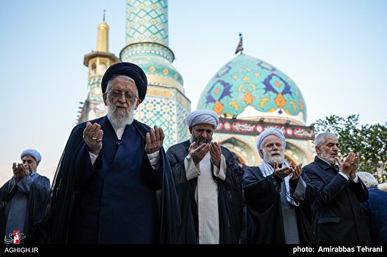 اقامه نماز باران در آستان امام زاده صالح(ع)