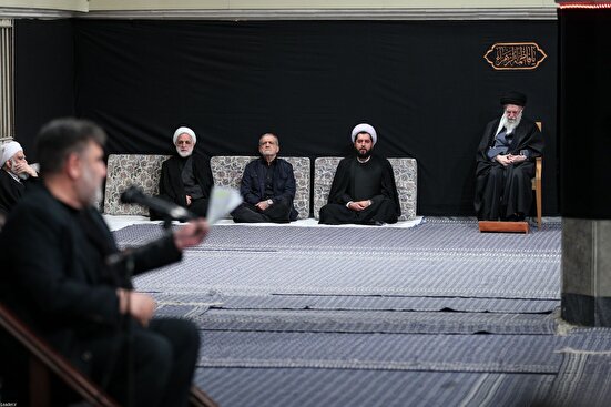 اولین شب مراسم عزاداری ایام شهادت حضرت فاطمةالزهرا(س) در بیت رهبری